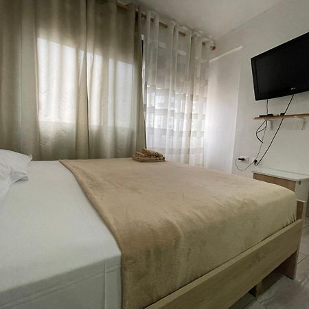 טיראנה Downtown Modern Studio Apartment מראה חיצוני תמונה