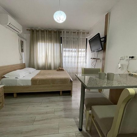 טיראנה Downtown Modern Studio Apartment מראה חיצוני תמונה