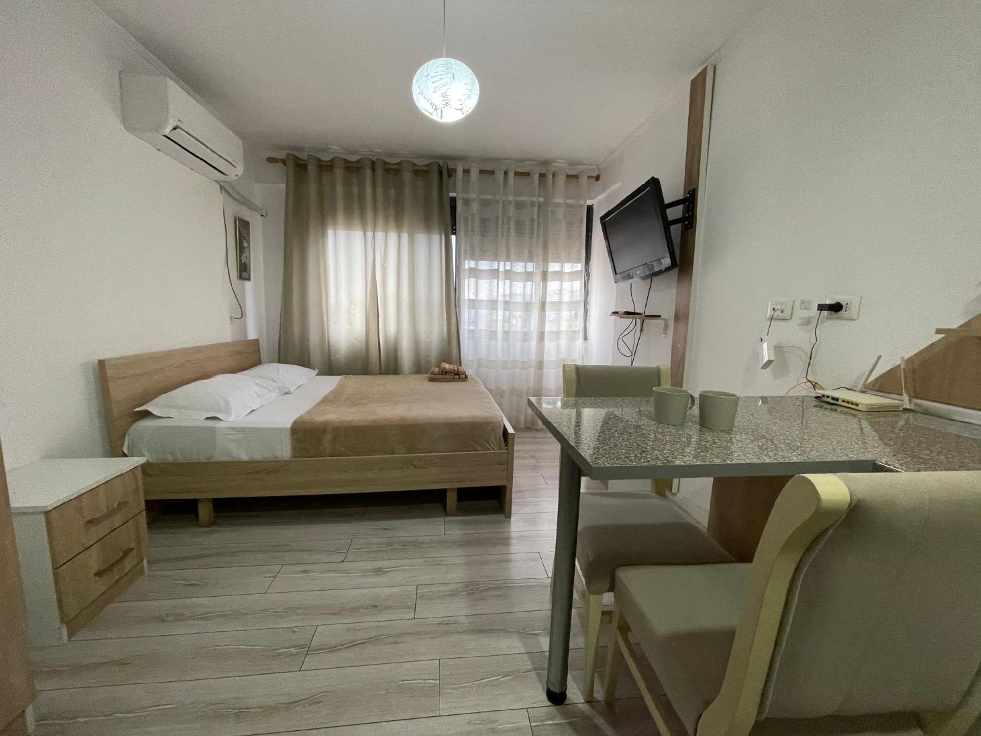 טיראנה Downtown Modern Studio Apartment מראה חיצוני תמונה
